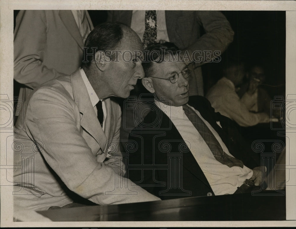 1937 Mason Leming w/ Russell Ryan Testifying in Tax Evasion Hearing - Historic Images