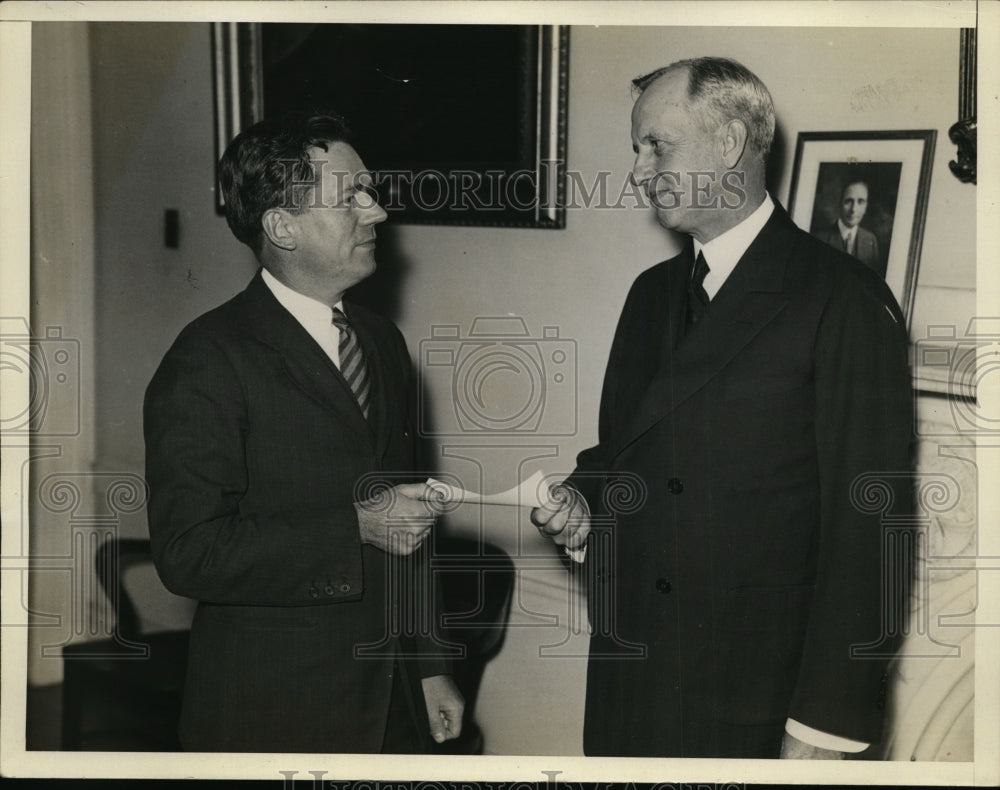 1932 Ford Hovey of Agriculture Activities & Arthur Ballantine - Historic Images