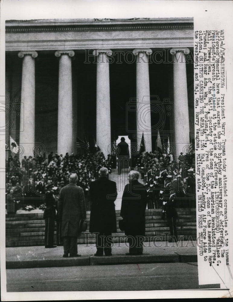 1952 Press Photo Pres.Harry Truman at 209th Birthday of Thomas Jefferson - Historic Images