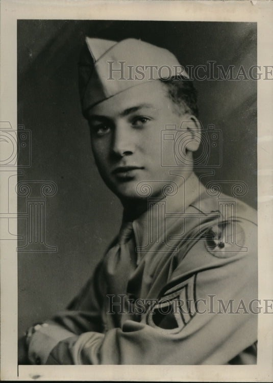 1946 Former Sgt.Cecil Kaufman Reported Killed in Car - Historic Images
