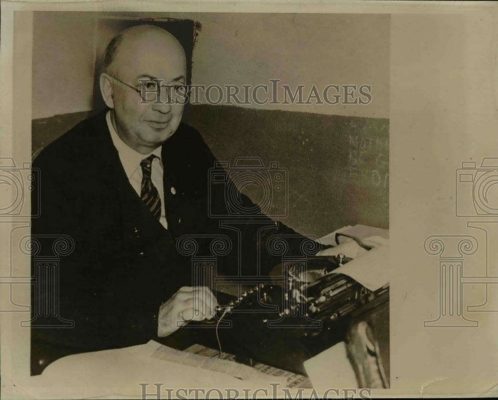 1940 Press Photo Earl R. Dunning - nef37611 - Historic Images