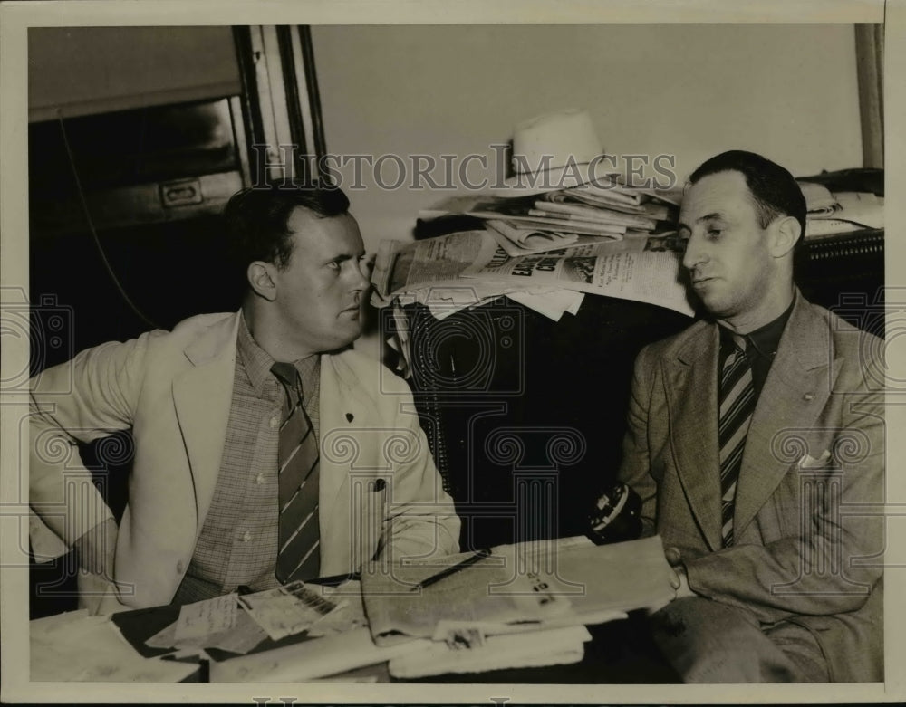 1937 ARTA Head Mervyn Rothborne, ILA President Harry Bridges Confer - Historic Images