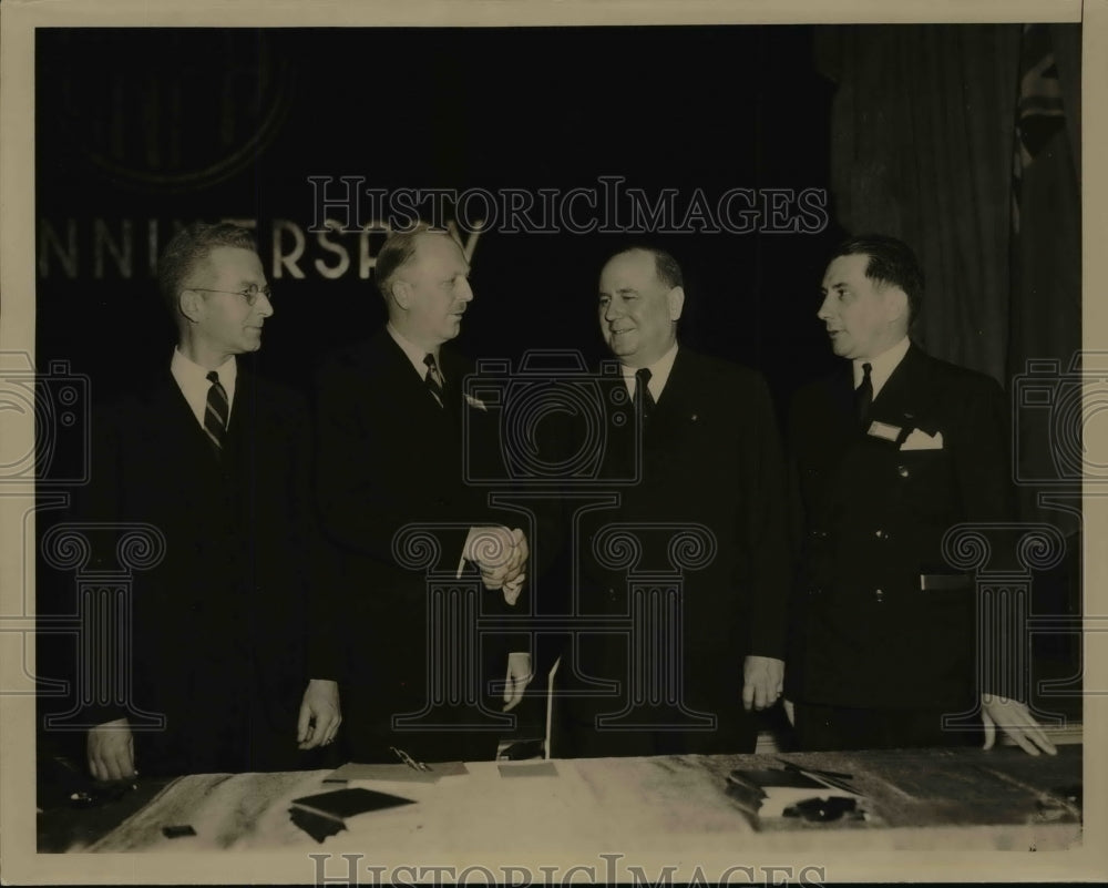 1937 Press Photo ANPA Convention Officers and Speaker at Waldorf-Astoria Hotel - Historic Images