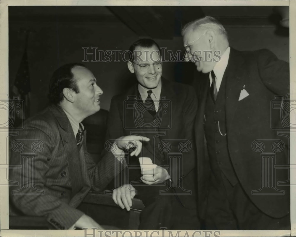 1937 Press Photo Clifford E Clinton, Harry L. Ferguson, A. Brigham Rose in Court - Historic Images