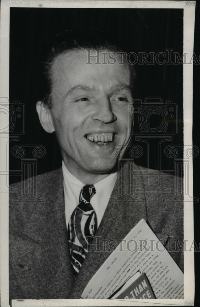 1944 Press Photo Hal Styles California Radioman - nef38256 - Historic Images