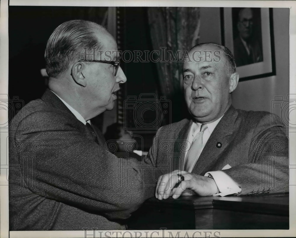 1959 Press Photo Ezra Taft Benson, Sec.of Agriculture and Rep. Harold Cooley - Historic Images