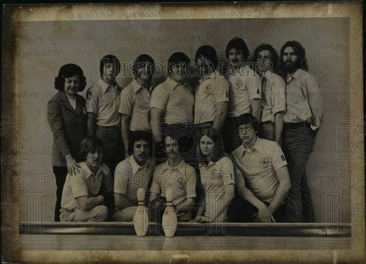 1977 Press Photo cuyahoga Community College Western Campus Bowling Team-Historic Images