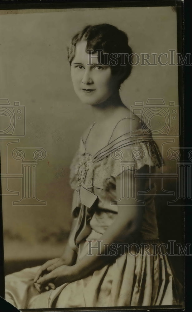 1929 Press Photo Edwards wins beauty award at Greensboro College for Women-Historic Images