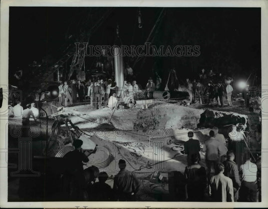 1949 Press Photo Scene Where Kathy Ficus Fell in Well Shaft Worked 50 Hours - Historic Images