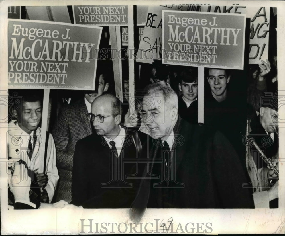 1967 Senator Eugene McCarthy Greeted by Supporters, Minneapolis - Historic Images