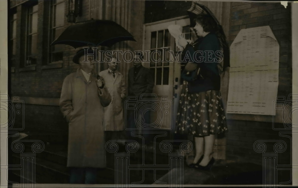 1960 West Virginian Primary Voters Turnout in Rain, Charleston - Historic Images