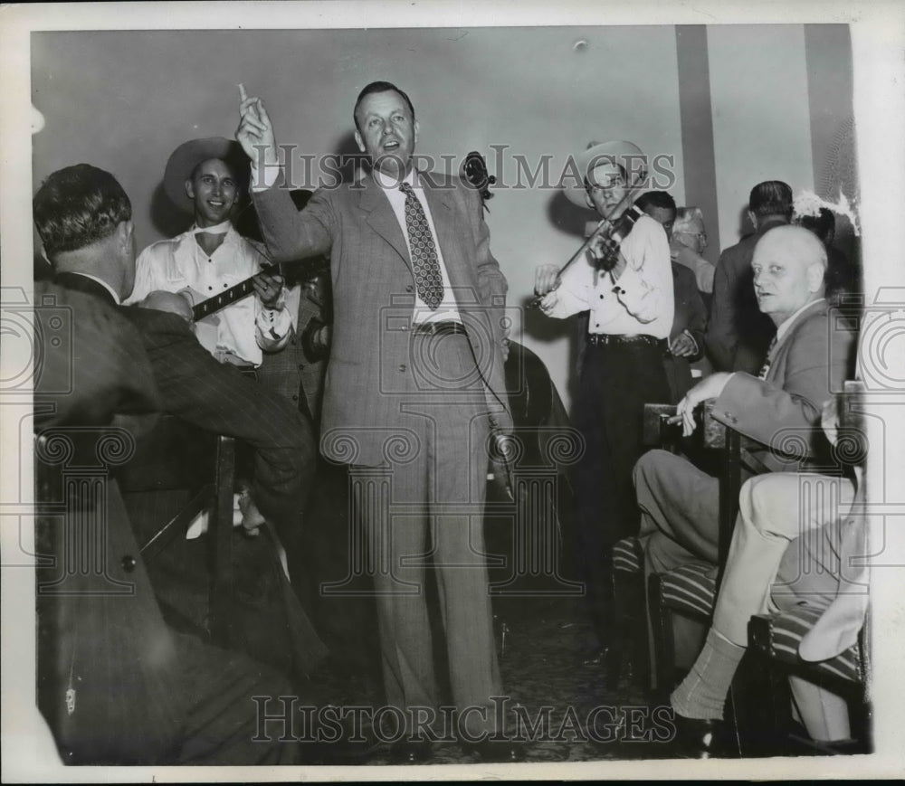 1944 Press Photo James Davis Announced His Delegation Will Support Harry Byrd - Historic Images