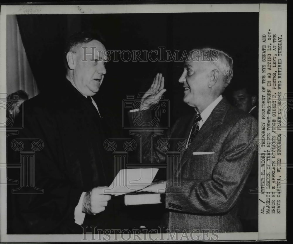 1953 Arthur H. Wixks sworn in as acting Lieutenant Governor - Historic Images