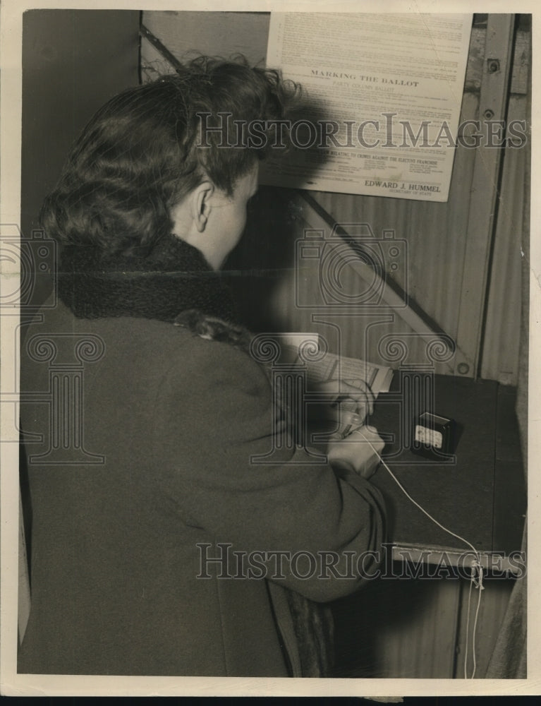 1946 Press Photo Voting - nef43847-Historic Images