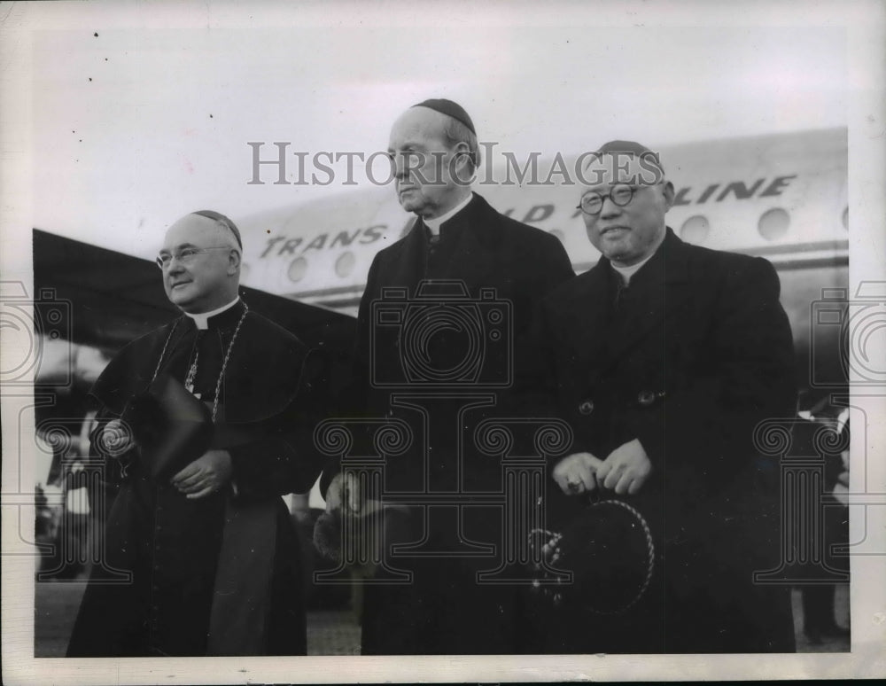 1946 Press Photo Cardinals Spellman, Tien, Glennon at Ciampino Airport, Rome - Historic Images