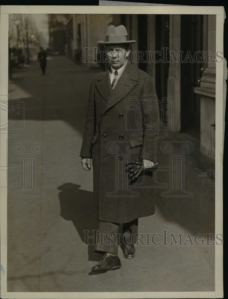 1927 Dr. Timothy S. Vaca Leaving for U.S. State Department - Historic Images