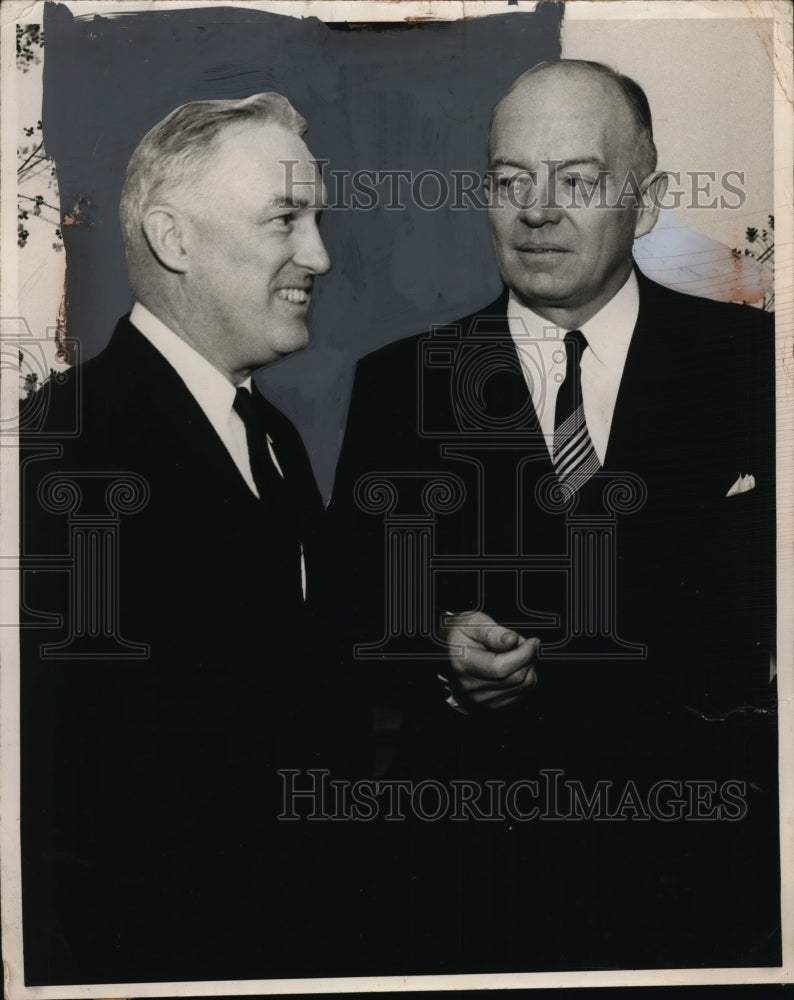 1954 Press Photo Harold E. Stassen, Joseph B. Hall of Ohio University - Historic Images