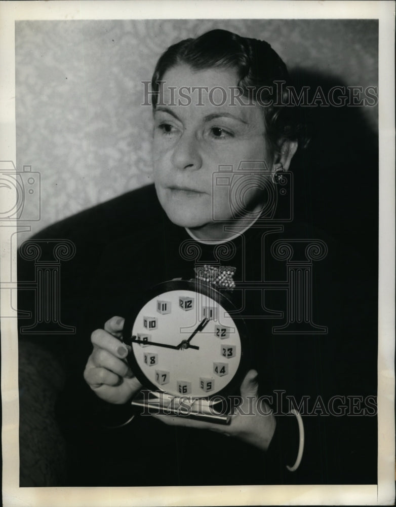 1940 Press Photo A.E. Carlson widow to inventor Anthony Carlson - nef48089-Historic Images