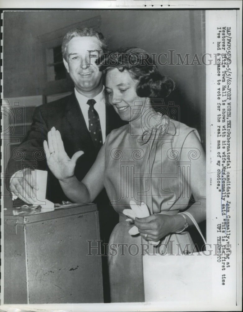 1962 Press Photo John Connally and Wife Voting at Westover Hills Town Hall - Historic Images