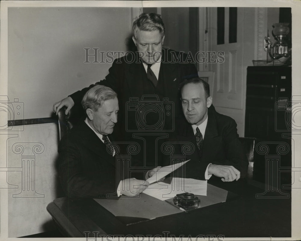 1937 Officials Meet to Discuss the Proposed Sheppard - Historic Images