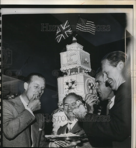 1960 Press Photo Officials Help Britain's Prince Philip Celebrate Birthday - Historic Images