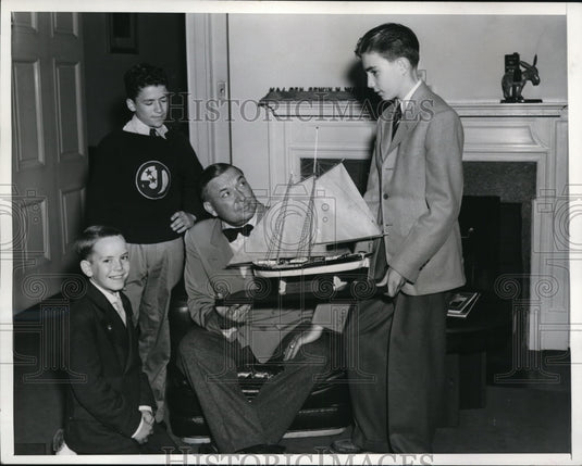 1941 Press Photo Edwin M. Watson Given Model Boat by Boys Clubs of America - Historic Images
