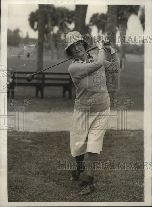1931 Mrs. E. Spencer at Florida Women's Golf Tournament, Palm Beach - Historic Images