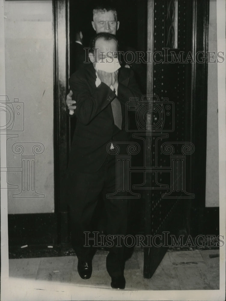 1935 Press Photo William Leinnert testify in the trial of Mandeville W.Zenge - Historic Images