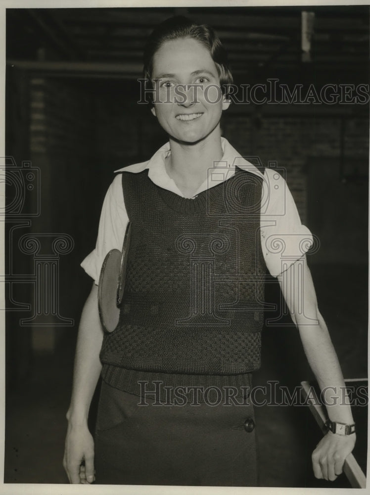 1934 Press Photo Women Golf Player - nef54623-Historic Images