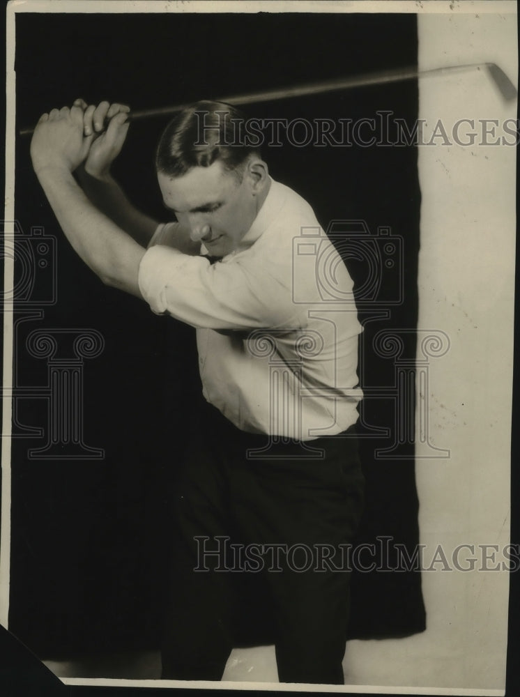 1926 Press Photo Golf Pro Bob Shave - nef54654-Historic Images