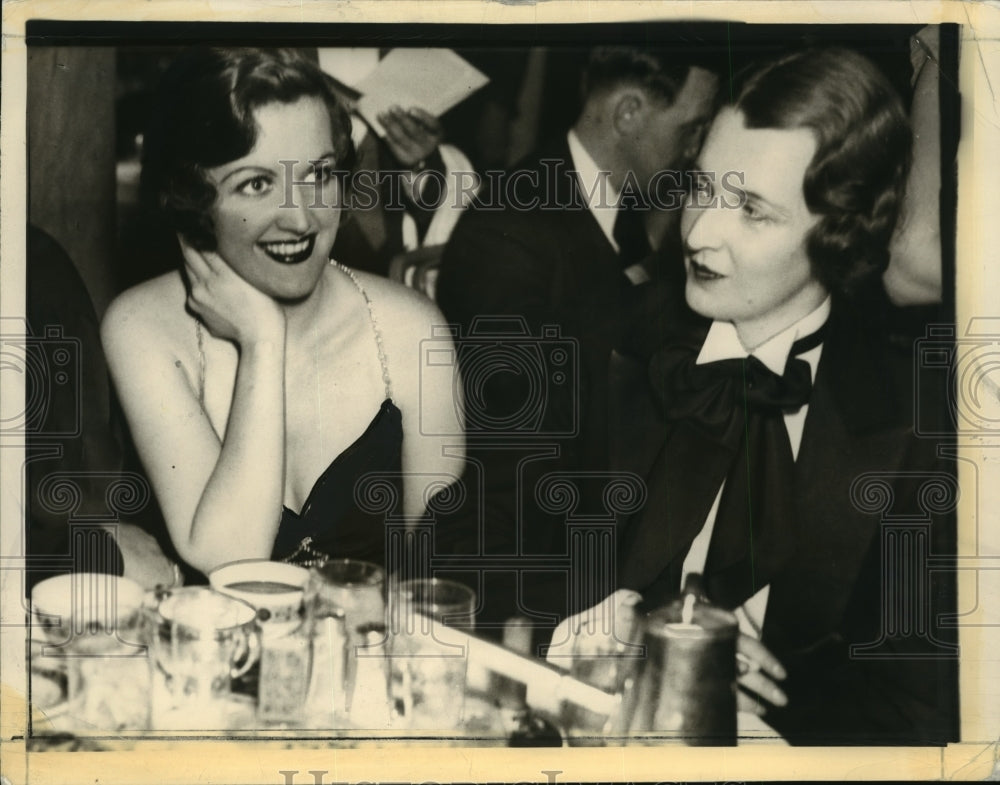 1933 Press Photo Ann Boland & Kay Lawrence - nef54740 - Historic Images