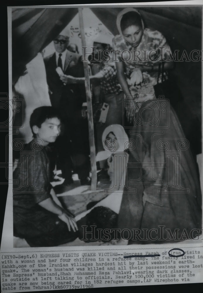 1968 Press Photo Empress Farah of Iran Visiting Earthquake Refugee Camp-Historic Images