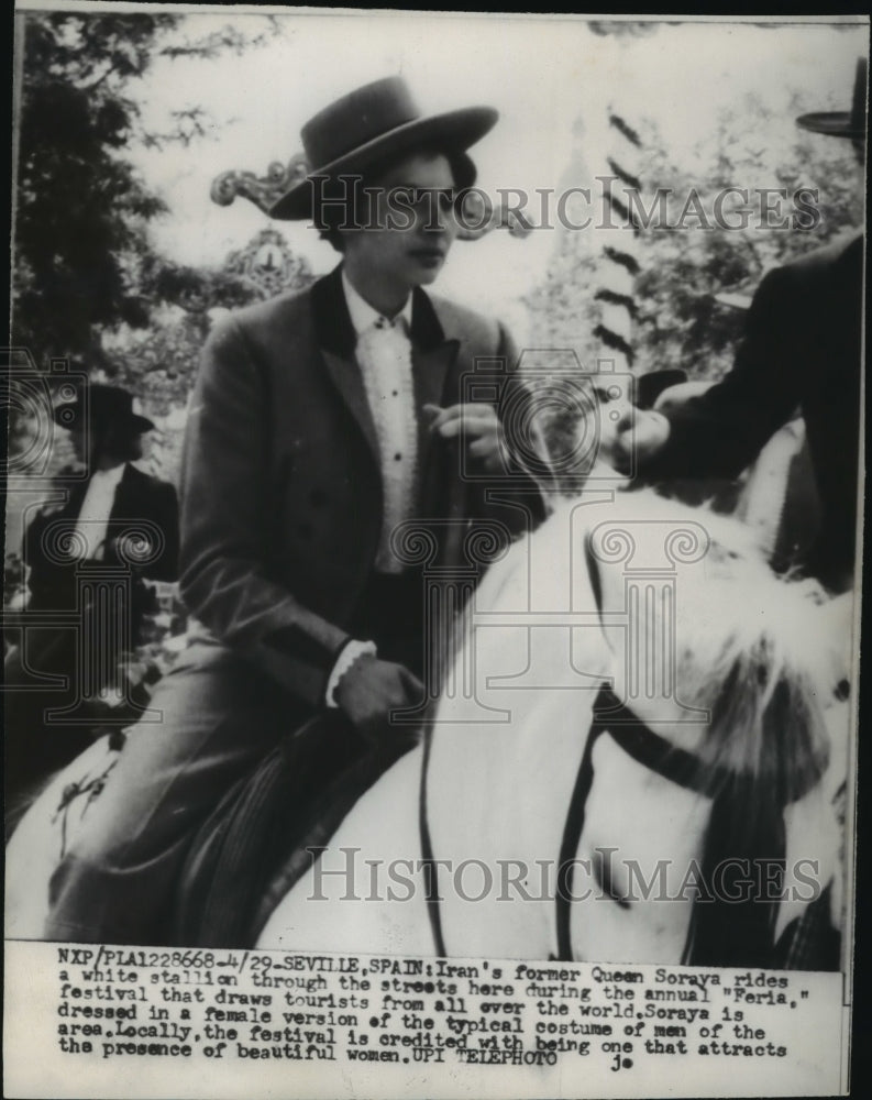 1960 Press Photo Former Queen Soraya of Iran at Feria Festival, Seville, Spain-Historic Images