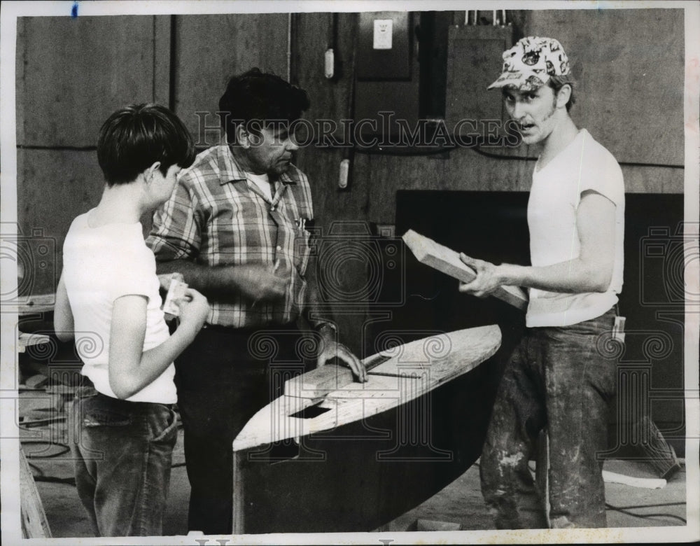 1974 Press Photo Building the Soap Box Racers - nef55758-Historic Images