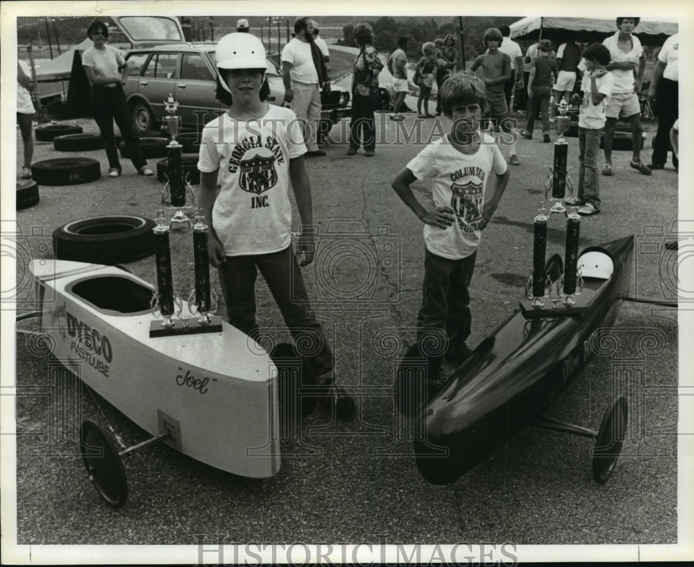 1980 Press Photo Soap Box Derby Cars &amp; Participants, Columbus, Georgia- Historic Images