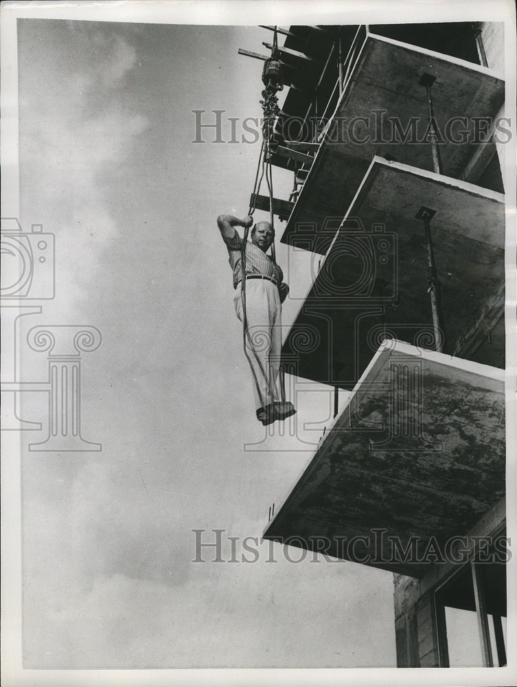 1957 Press Photo Col. Terrell J Murrell Builder at Fort Lauderdale Florida - Historic Images