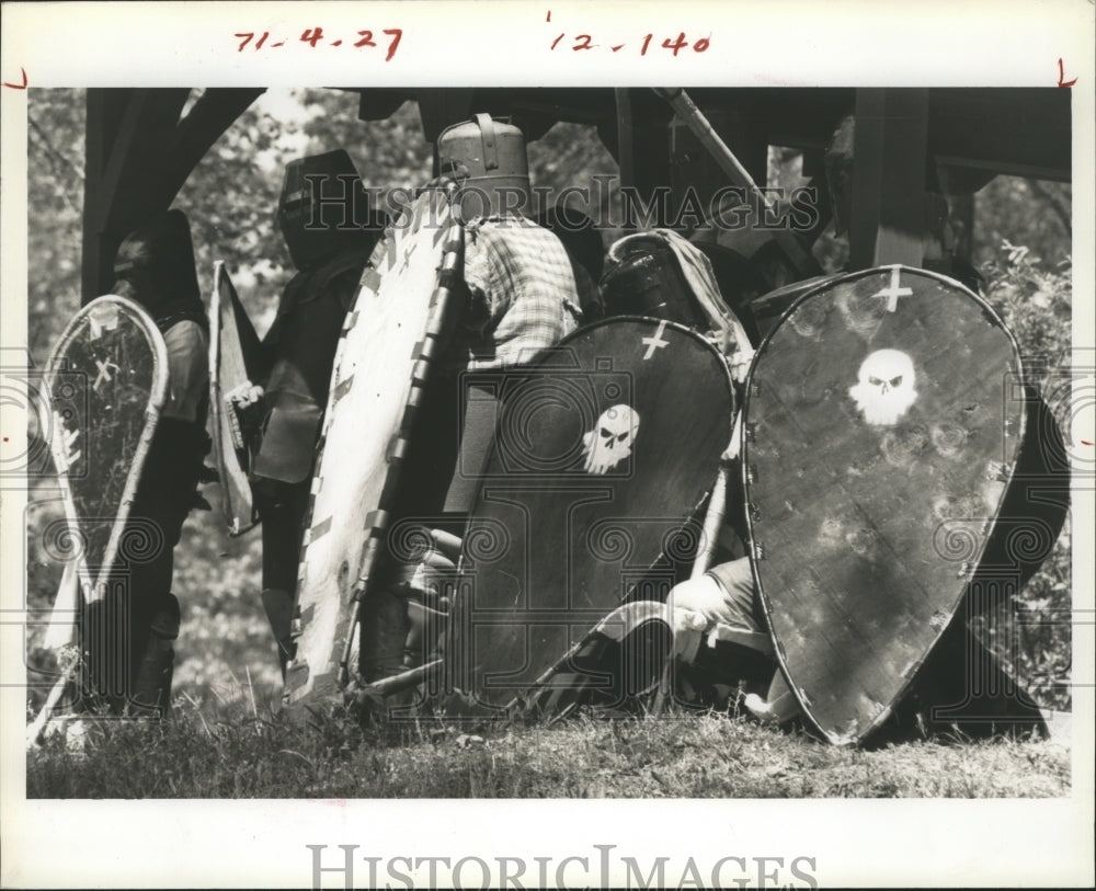 Press Photo Sword Gear in Warm Springs Georgia - nef57456-Historic Images