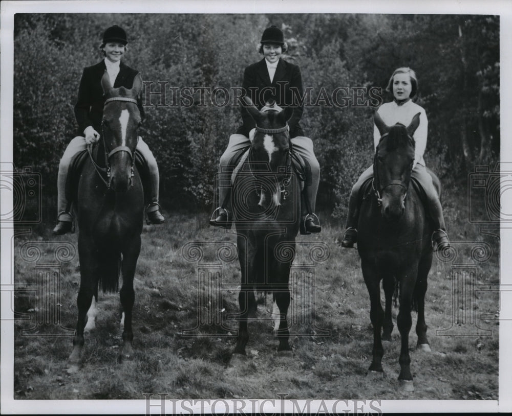 1954 Princesses Irene, Beatrix, Margriet of Netherlands Ride horses - Historic Images