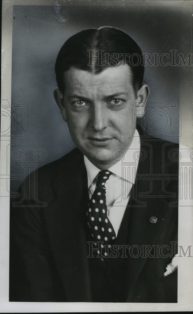 1946 Press Photo William F. "Bill" Holliday, WWJ Announcer - nef58435- Historic Images