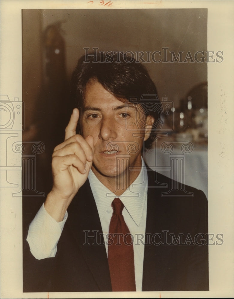 1983 Press Photo Dustin Hoffman, American Actor and Director - nef58806 - Historic Images