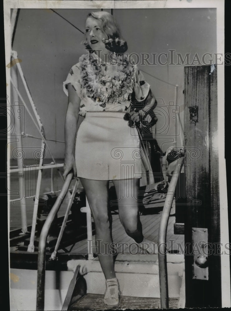 1951 Press Photo Mrs.Clark Gable wife of Clark Gable, American Actor - nef58851 - Historic Images