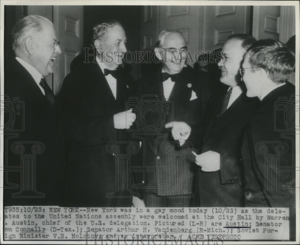 1946 Press Photo Delegates to the United Nations assembly welcomed at City Hall - Historic Images