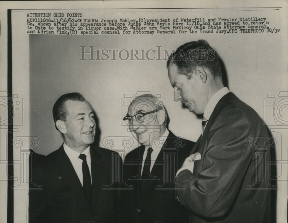 1962 Joseph Makler after his appearance before Judge John Boyle - Historic Images