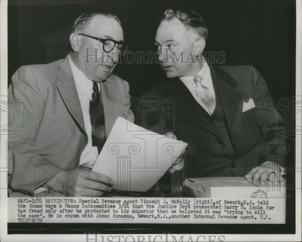 1953 Press Photo McNally, Bananno talks to House Ways & Means Subcommittee-Historic Images
