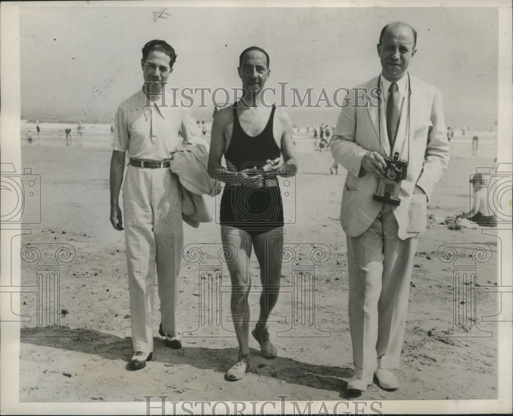 1938 Bifulco, Suvich, Cosmelli vacationing in Atlantic City - Historic Images