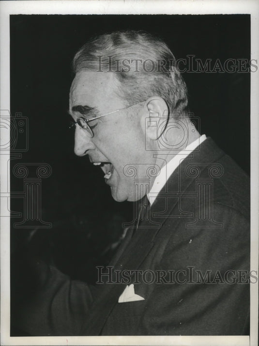 1946 U.S Sen. James M.Mead makes his acceptance speech  - Historic Images