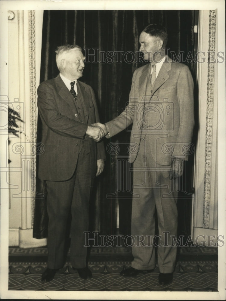 1933 Press Photo John Nance Garner Greets Successor Milton West - nef60267-Historic Images