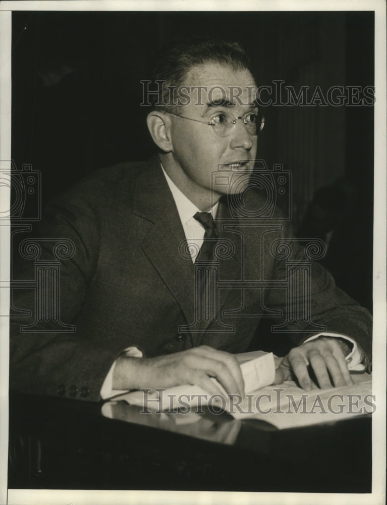 1934 George Mead On His Stand Before The Investigation  - Historic Images