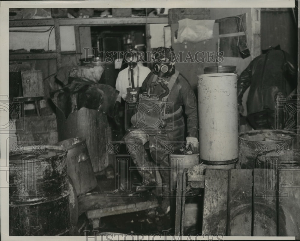1941 Press Photo Three People Killed & 6 Injured From Explosion of Mustard Gas-Historic Images