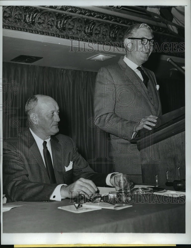 Press Photo Mike Monroney Addressing the 41st American Petroleum Institute-Historic Images